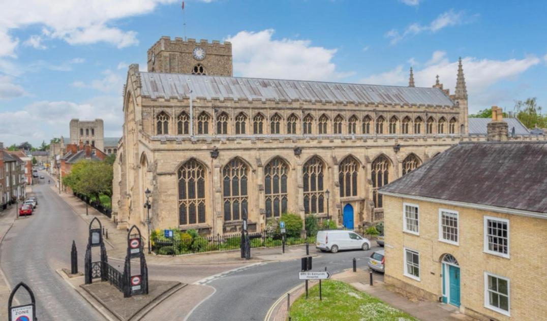 Crownplace Bury St. Edmunds Exterior photo
